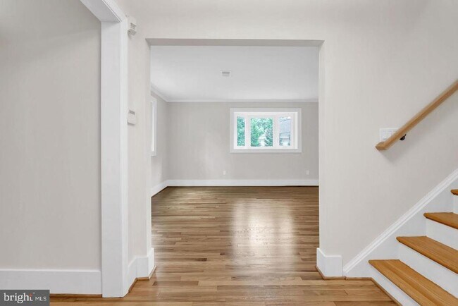 Foto del edificio - 10911 Chandler Rd