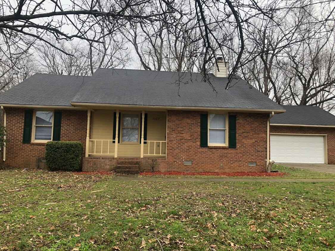 Primary Photo - Cason Area Home coming up in March 2024