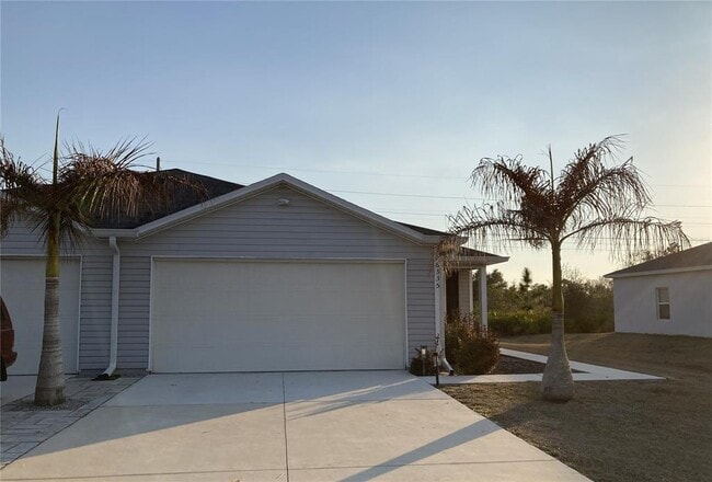 Foto del edificio - 26335 Explorer Rd