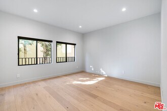 Building Photo - 12320 Montana Ave