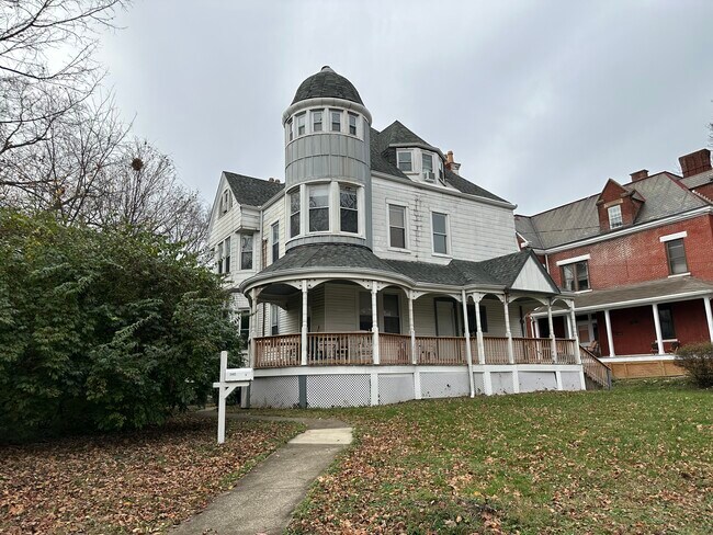 Foto del edificio - 3465 Cornell Pl