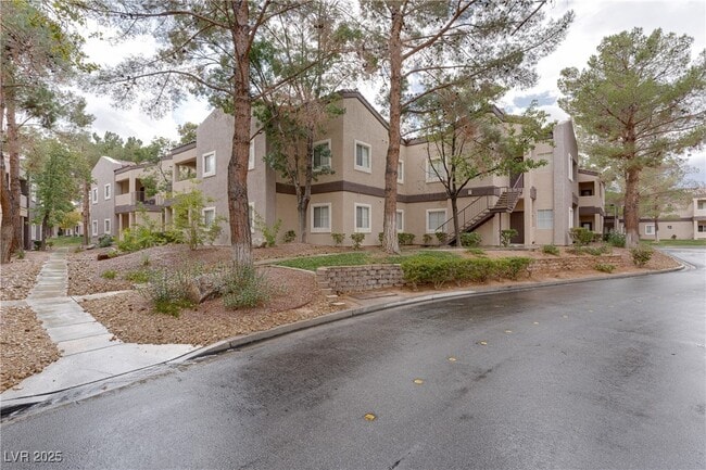 Building Photo - 5250 S Rainbow Blvd