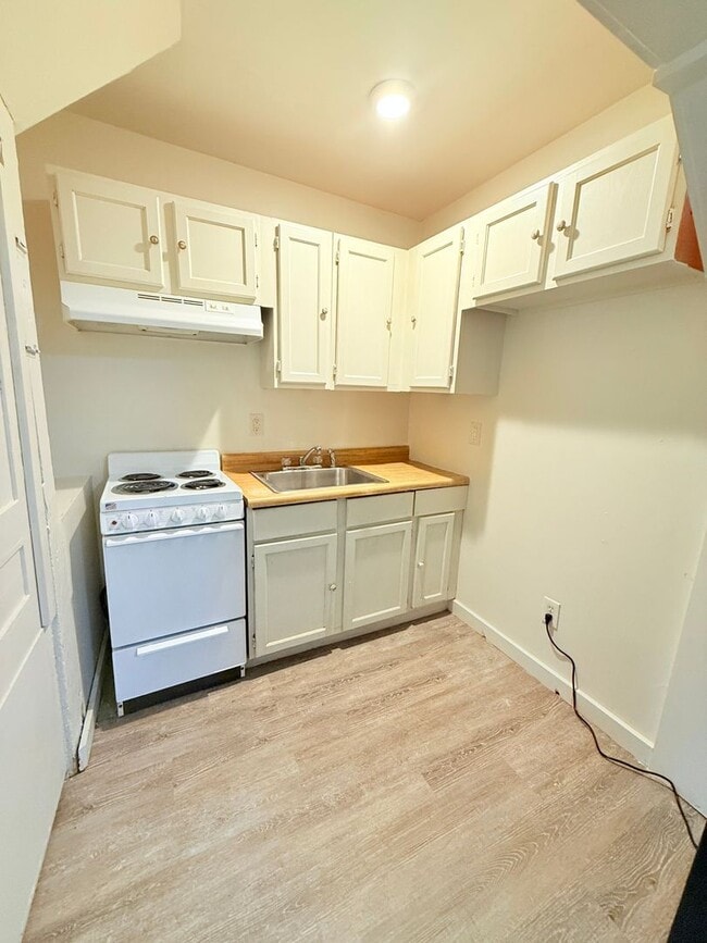 Photo - 94 Malletts Bay Avenue Apartment