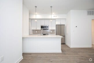 Building Photo - 1444 Independence Ave SE