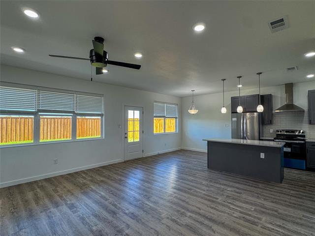 Foto del edificio - 430 Lucy Rd