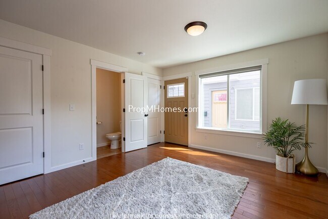 Foto del edificio - 7716 SE Washington St