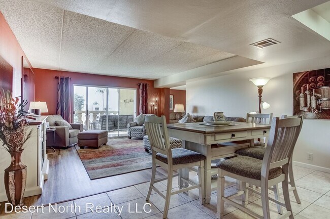 Building Photo - 2 br, 2 bath House - 7940 E Camelback Road...