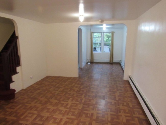 Building Photo - 4124 Murdock Ave
