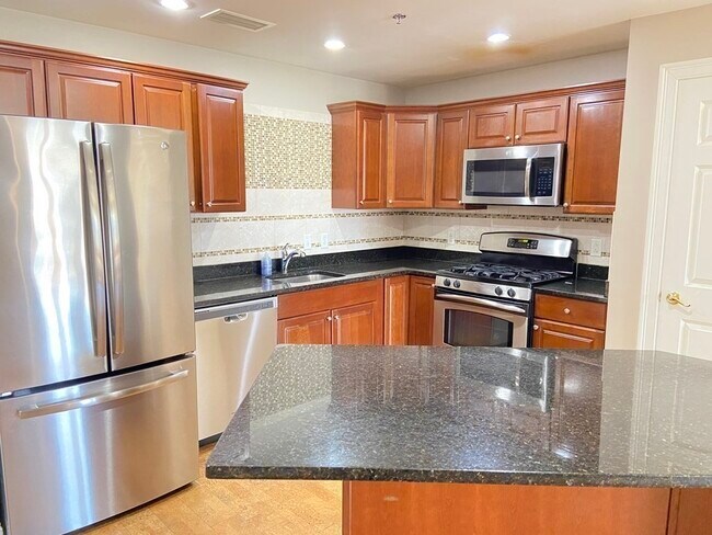 Kitchen - 106 Washington St
