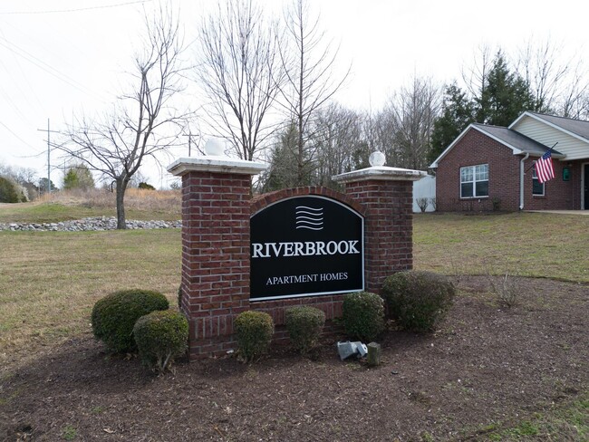 Building Photo - Riverbrook Luxury Apartments