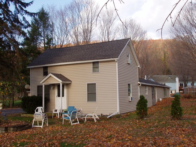 Building Photo - 3691 NY-22