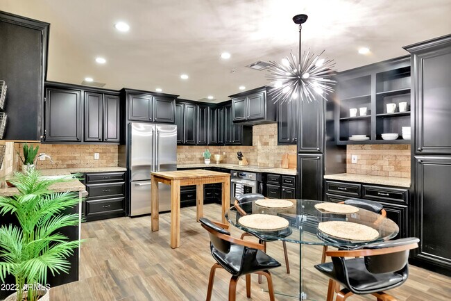 Foto del edificio - 4200 N Miller Rd