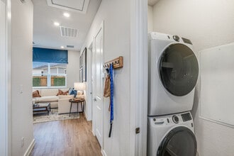 Yardly Elm apartments — community photo - Yardly Elm