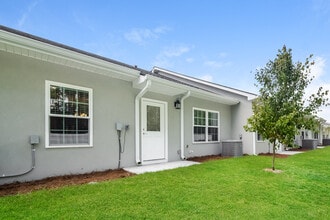 1074 Walker Point Way - SQFT 1153 - 014-photo-rear-view-12802054 - Walker Point