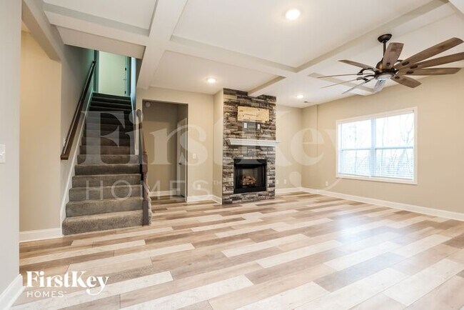 Foto del edificio - 1136 Eagles Nest Ln