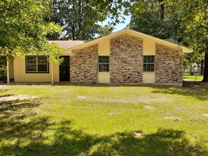 Primary Photo - 3/1.5 in Diboll!