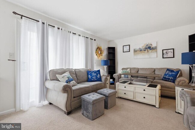 Foto del edificio - 6405 Spruce Mill Dr
