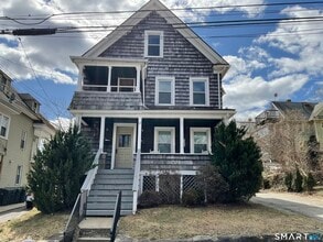 Building Photo - 13 Alger St