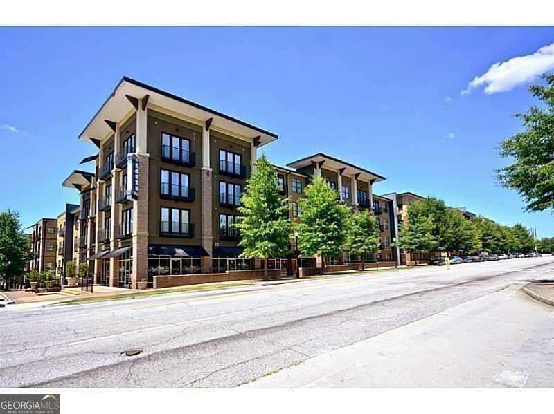 Primary Photo - 5300 Peachtree Rd