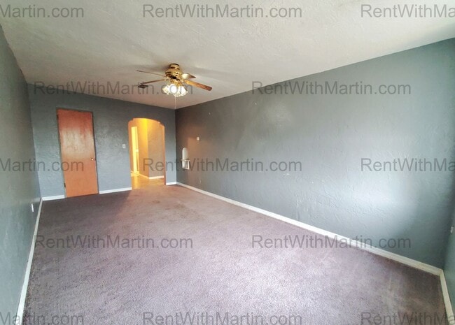 Building Photo - 9 N Frederick Ave