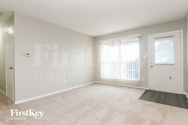 Foto del edificio - 3243 Eastbrooke Ct