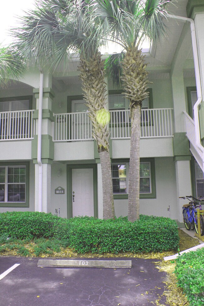 Building Photo - Ground Floor 2 Bedroom Condo in Matanzaz S...