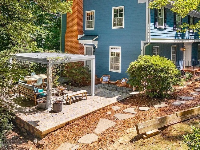 Photo - 811 Kings Mill Rd (Chapel Hill, NC) House