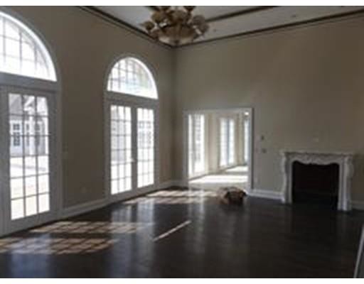 Building Photo - 4 Old Wenham Way