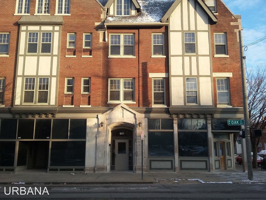 Primary Photo - 2 br, 1 bath Apartment - 601 W. Oak Street