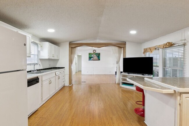 Foto del edificio - 121 Timber Ridge St