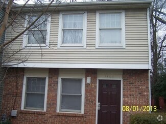 Building Photo - 1400 Springleaf Cir SE