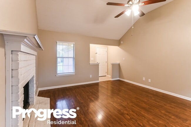Building Photo - 5819 Waverly Dr