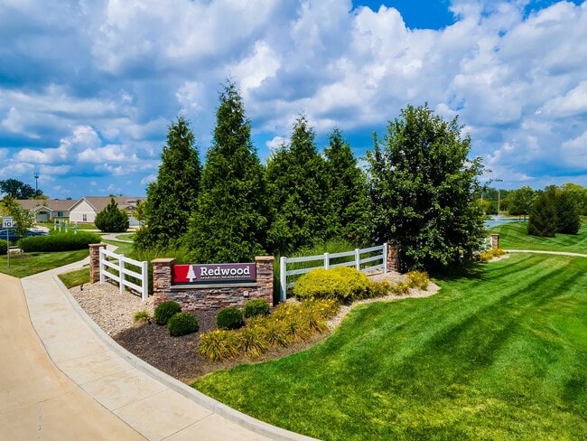 Building Photo - Redwood Centerville