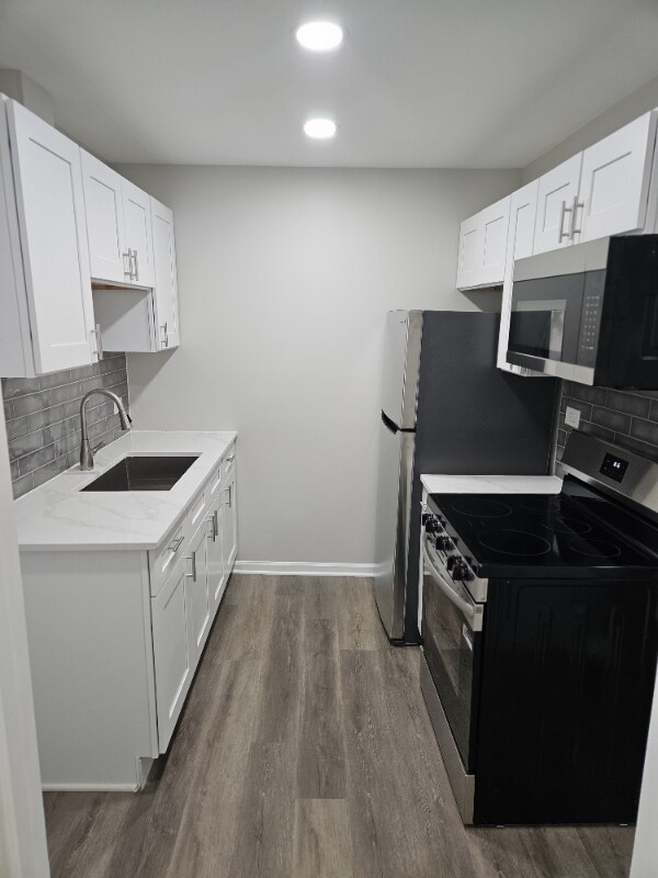 Foto del edificio - 135 E 103rd St