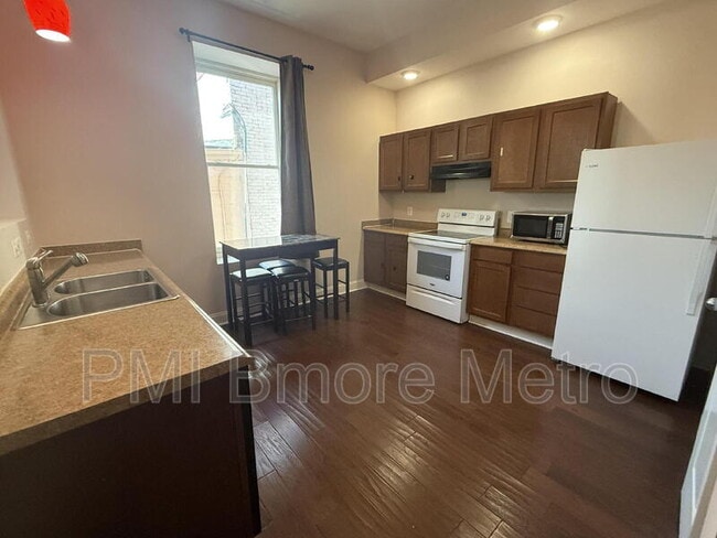 Building Photo - 7 N Potomac St
