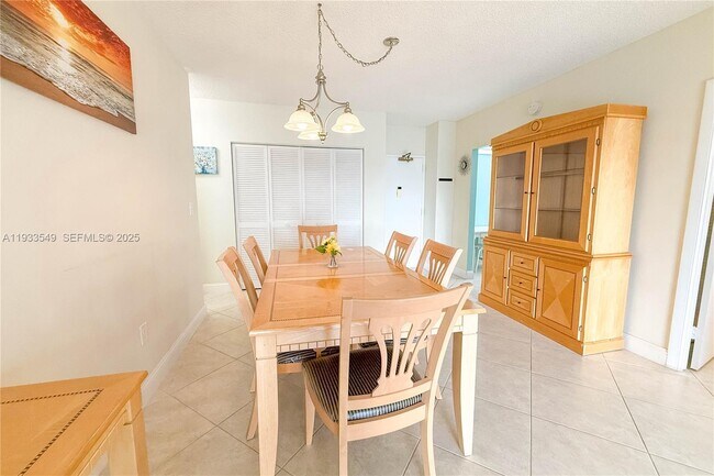 Building Photo - 1980 S Ocean Dr