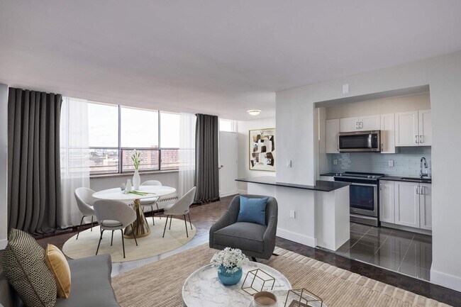 Photo du bâtiment - 2892 St Clair Avenue East