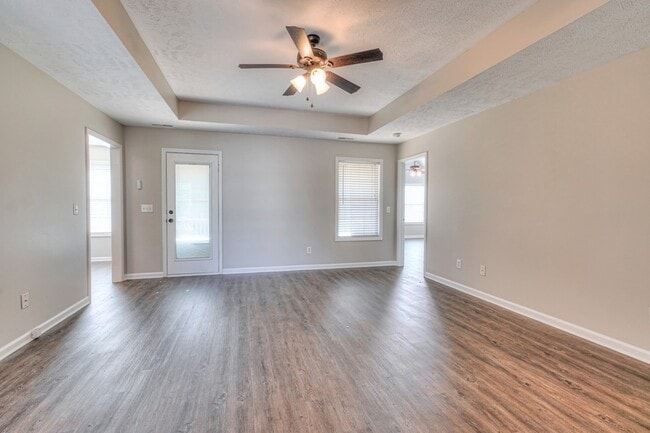 Building Photo - 1419 Colyn Avenue