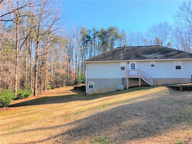 Foto del edificio - 363 Goose Creek Ln