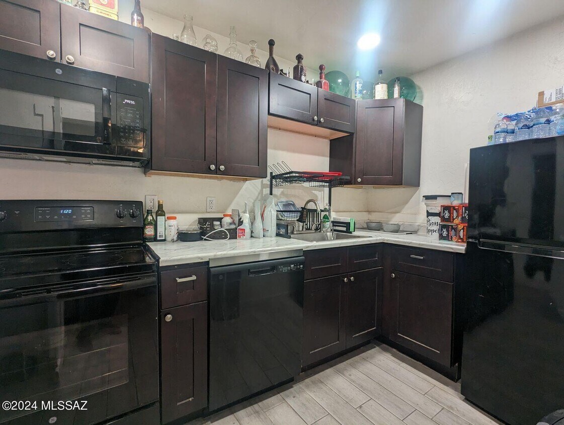 Foto principal - 915 S Herbert Ave