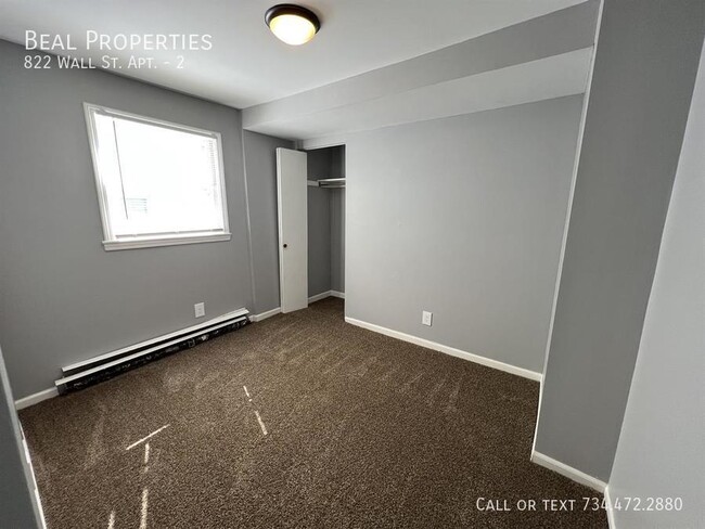 Building Photo - 822 Wall St