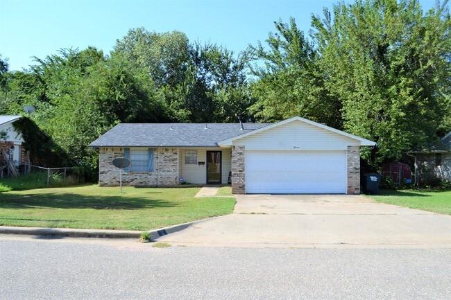 Building Photo - 3 Bedroom 2 Bath Home in Shawnee