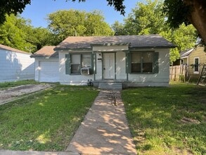 Building Photo - 2313 Mitchell Ave