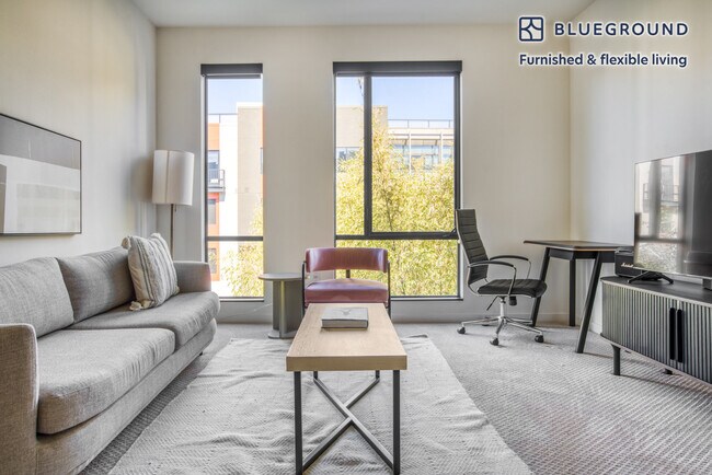 Building Photo - 388 Santana Row
