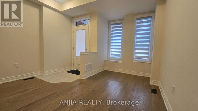 Photo du bâtiment - 2908 Whites Rd