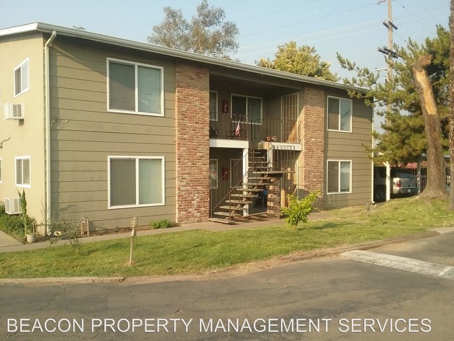 Building Photo - 19850 N 99 Frontage Rd