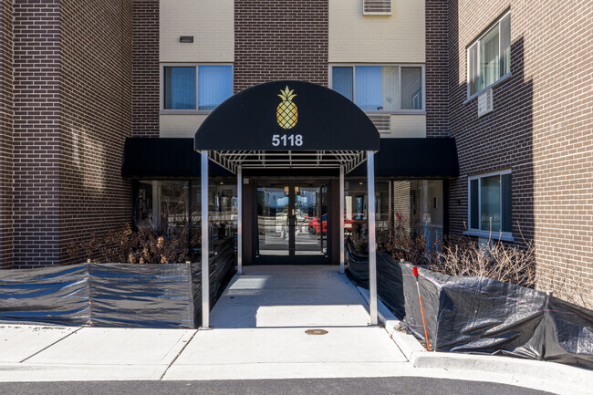 Building Photo - 5118 Fairview Apartments