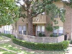 Foto principal - 2910 Oak Shadow Cir