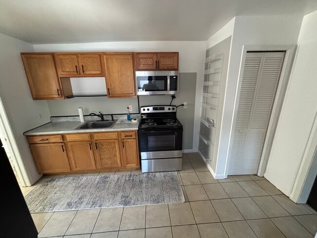 Building Photo - 20786 Helle Ave