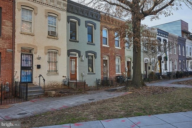 Foto del edificio - 964 Florida Ave NW